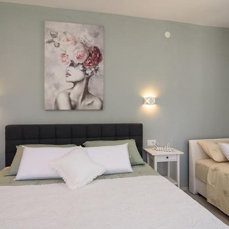 Luxury Apartment Hajdi Trogir Exterior photo
