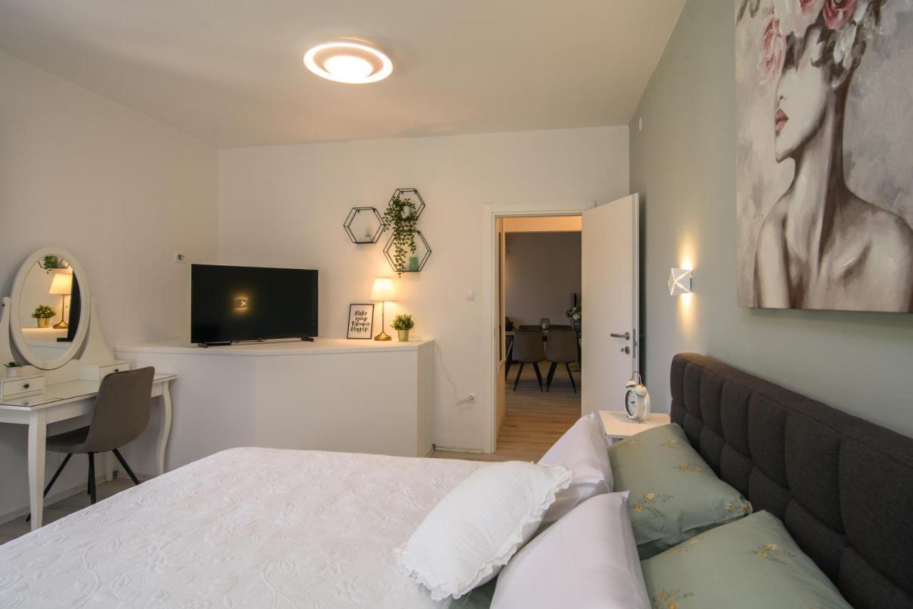 Luxury Apartment Hajdi Trogir Exterior photo