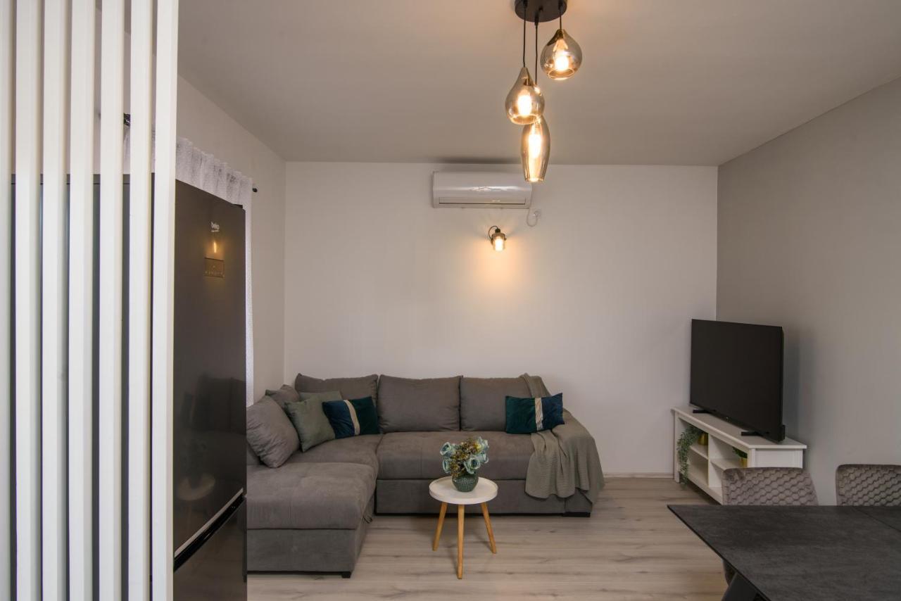 Luxury Apartment Hajdi Trogir Exterior photo